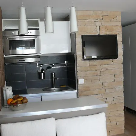 Aux Pieds Les 3 Vallees Apartment